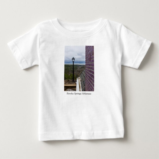 Bortom halvmånen t shirt (Framsida)