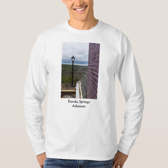 Bortom halvmånen t shirt (Framsida)