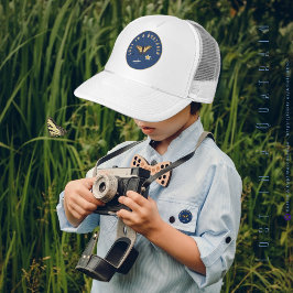 Borttappad i en Quatrain-knapp av Poet Adiela Akoo Knapp