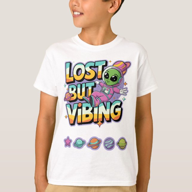 Borttappad, men Viving - Quirky Alien Astronaut T Shirt (Framsida)