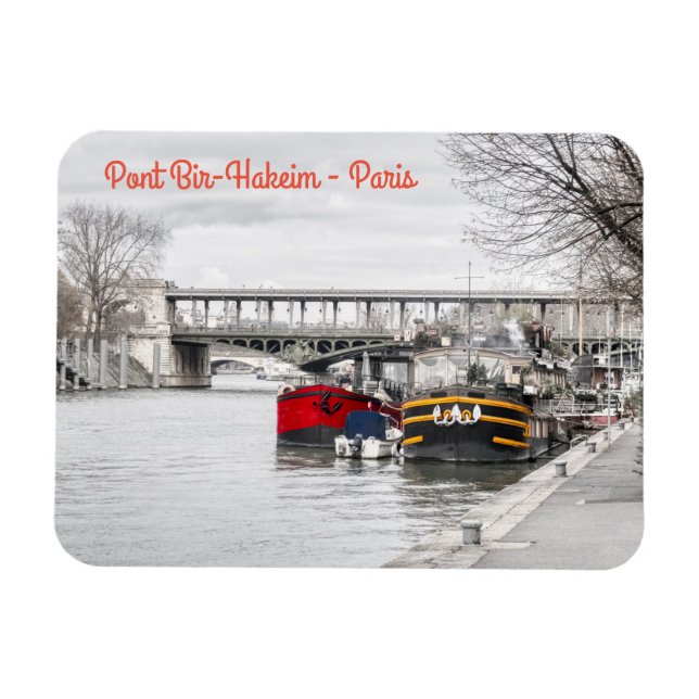 Bostadsbåtar nära Pont Bir-Hakeim - Paris Magnet (Horisontell)