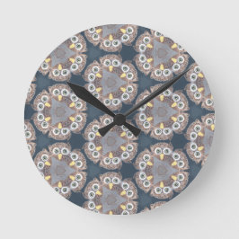 Bostadsdekokare för uggla-design rund klocka