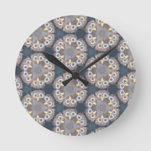 Bostadsdekokare för uggla-design rund klocka