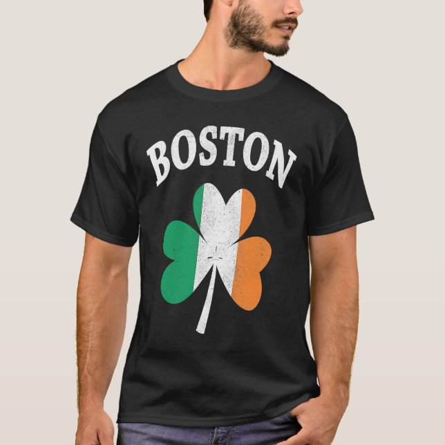 Boston Irish Flag ShamrockI St Patrick's Day T Shirt (Framsida)