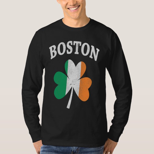Boston Irish Flag ShamrockI St Patrick's Day T Shirt (Framsida)
