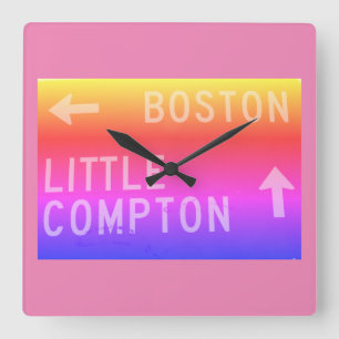 Boston, Little Compton, RI Rainbow Sign Fyrkantig Klocka