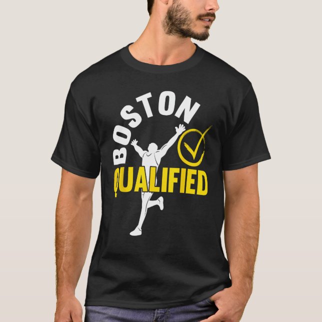 Boston Qualifier Proud Marathon Running T Shirt (Framsida)