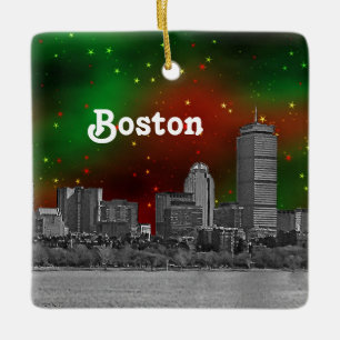 Boston Siluett Graverad Grön Röd Stjärnig Himmel J Julgransprydnad Keramik