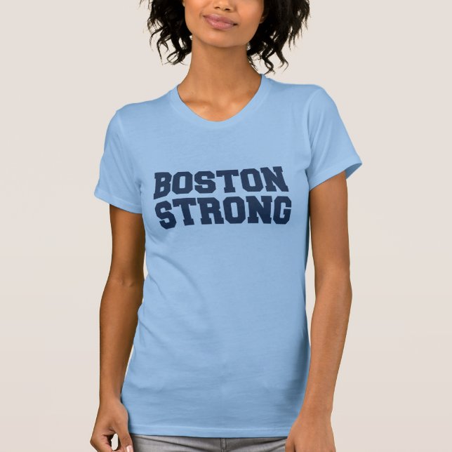 BOSTON STRONG T-SHIRT (Framsida)