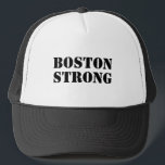"Boston Strong" vita svarta sportar Keps<br><div class="desc">"Boston Strong" vit svart Truckerkeps,  sockel</div>