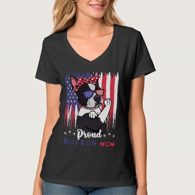 Boston Terrier Dog With Sunglasses American Flag T Shirt (Framsida)