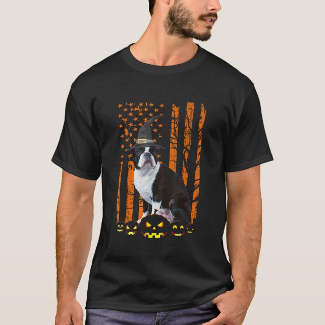 Boston Terrier Hund Pumpkin American Flagga Witch  T Shirt (Framsida)