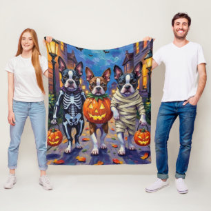 Boston Terrier Hundar som går runt på Halloween Fleecefilt