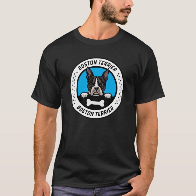 Boston Terrier Peeking Illustration Badge T Shirt (Framsida)