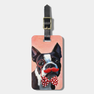 Boston Terrier Porträtt med Red Bow Tie och 2 Bagagebricka