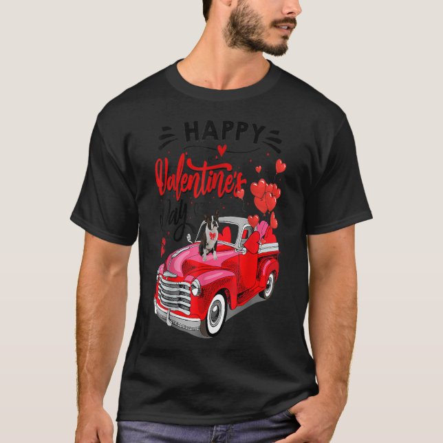 Boston Terrier Red Lastbil Valentines day Rolig hu T Shirt (Framsida)