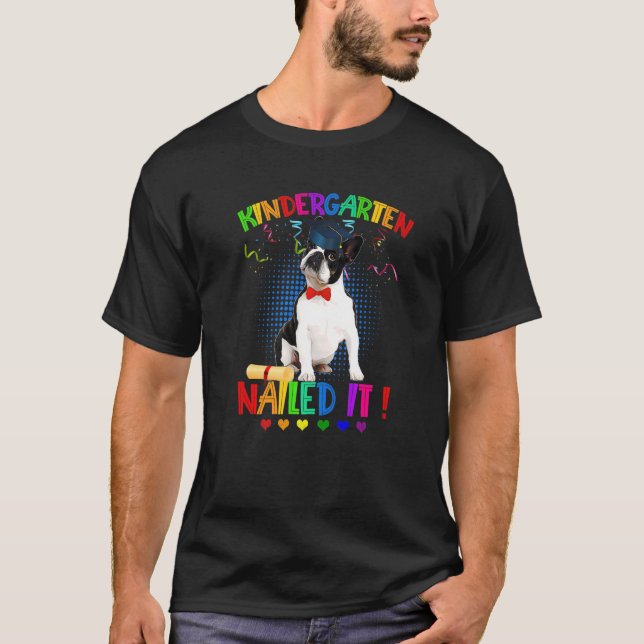 Boston Terrier Studenten, klass 22 Kindergarten T Shirt (Framsida)