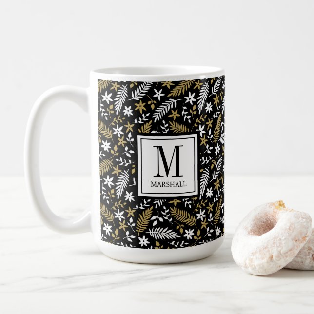 Botanical Black Gold Monogram Name Holiday Kaffemugg (Med munk)