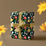 Botanisk Blommigt Festive Garden Mönster Black Presentpapper<br><div class="desc">Vackert botaniskt blommönster för blommigt och bladverk för elegant som är pappert. Vår design har våra handdragna blommigtar för giftiga botaniska produkter. Den mäktiga blommigten botaniker skapar ett vackert mönster. Vi har valt en vacker färg-pall med gult, rosa, kranbärsröd och djupa grönt löv. Alla illustrationer är handritade originalbilder av Moodtogy...</div>