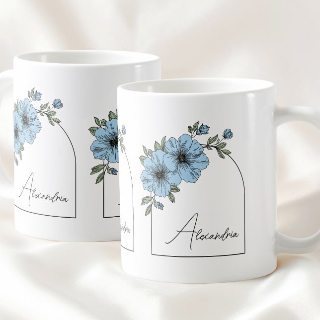 Botanisk valv svart skrivstil elegant blå blommig kaffemugg (Botanical Arch Black Script Elegant Blue Floral Coffee Mug)