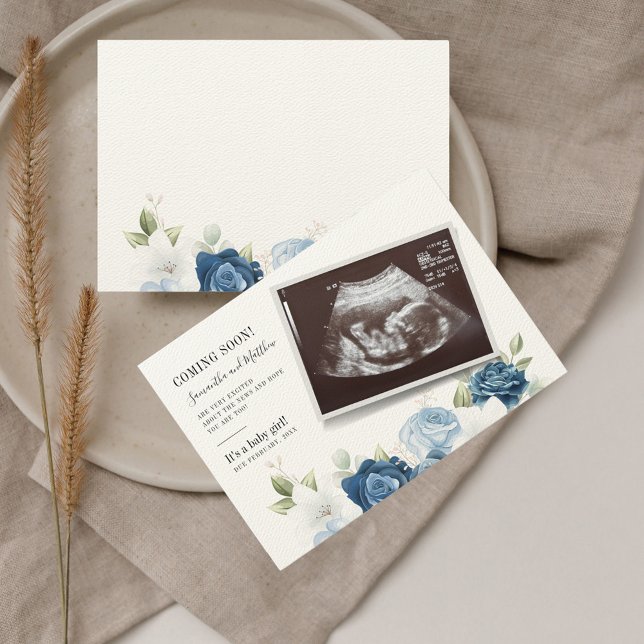 Botaniska Blommigten Baby Reveal Gravid Meddelande (Dusty Blue Floral Sonogram Baby Scan Pregnancy Announcement)
