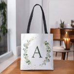 Botaniska eukalyptus Monogram Greenery Bröllop Tygkasse<br><div class="desc">Eucalyptus Greenery Succulent Botanical Watercolor Vår bröllop Monogram Tote bags på canvas-bakgrund - innehåller vacker manustypografi och elegant med modernt botaniskt löv och grönt för speciella Bröllop,  Möhippa,  babyskor,  Bachelorette Party,  Sweet 16,  16,  18,  21,  30,  40 e,  50:e,  60:e,  70:e,  80:e,  90:e,  100:e födelsedag.</div>
