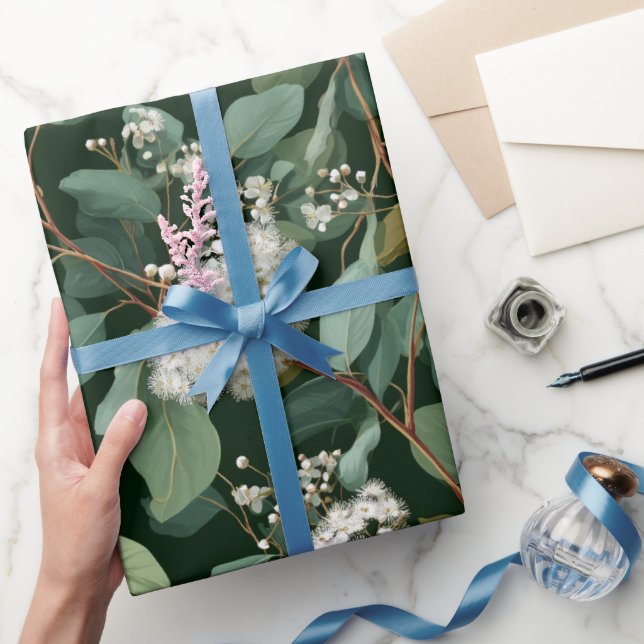 Botaniskt grönt eukalyptus vitt blommönster presentpapper (Gifting)