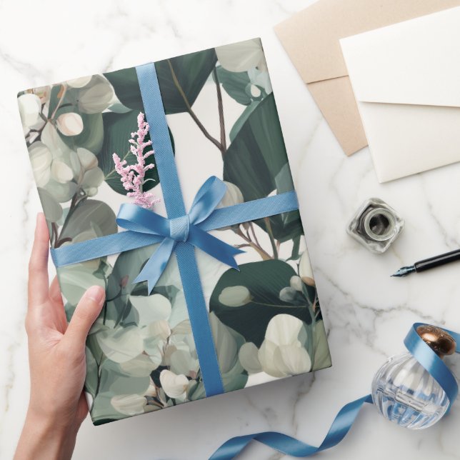 Botaniskt grönt eukalyptus vitt blommönster presentpapper (Gifting)