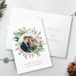 Botaniskt grönt jul, foto Guld Helgkort<br><div class="desc">Denna fotojul | Helgdag med vikbara kort har färgats med vattenfärgen eukalyptus,  grönt löv,  röda bär,  gräs grenar och faux guld ram med valfri text inuti. Om du vill ha en mer avancerad anpassning av den här designen klickar du på länken "anpassa ytterligare". Matchande objekt är också tillgängliga.</div>