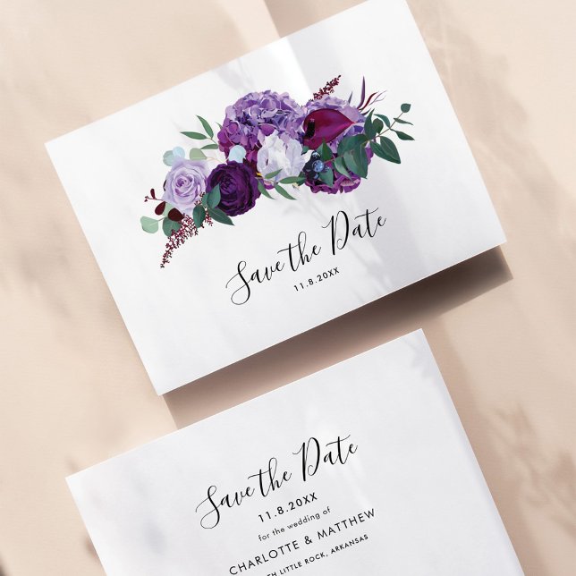 Botaniskt skript för modern Lila Blommigt Spara Datumet (Purple Floral Wedding Save the Date Announcement)