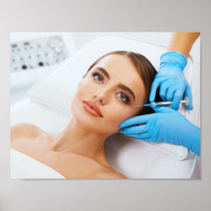Botox och utfyllnadsgodsinjektionar av den poster