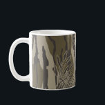 Bottomland camo whitetail hjort buck (jaktkamera) kaffemugg<br><div class="desc">Bottomlandscampo whitetail-buck-jaktkamouren är en specialiserad jaktkamouflage som är designad för optimal hemligstämpling i skogar och låglandsmiljöer. Med vackra toner och naturligt mönster blandas det sömlöst med skogen, vilket ökar hjortarnas hälsa och effektivitet. Den här kameran ser till att jägarna förblir oupptäckta, vilket förbättrar deras jaktstrategier i skogsområden.</div>