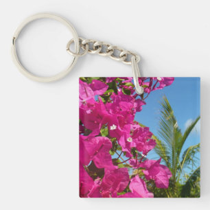 Bougainvillea och palmer Tropisk naturscen