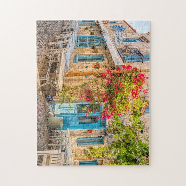 Bougainvillea som växer upp på en restaurang pussel (Vertikal)