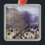 Boulevard des Capucines av Claude Monet, konst Julgransprydnad Metall<br><div class="desc">Boulevard des Capucines (1873) av Claude Monet är en vintage bra-bild av cityscape-målning med en gata i Paris, Frankrike. Boulevard des Capucines är en av de fyra "grands boulevards" i Paris, en boulevardkedja som går i öster-väster som även omfattar Boulevard de la Madeleine, Boulevard des Italiens och Boulevard Montmartre. Om...</div>
