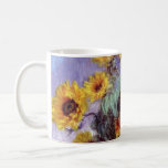 Bouquet av solblommor av Claude Monet, Vintage Art Kaffemugg<br><div class="desc">Bouquet of Sunblommor (1881) av Claude Monet är en vintage blommigt för bra konst som fortfarande är livmålning. Gult blommar från trädgården. En bukett av sommarsäsongssolrosor i vas. Om konstnären: Claude Monet (1840-1926) var en av grundarna av den Fransk målningsrörelsen och de flesta av hans målningar var "en plein luft"...</div>