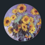 Bouquet av solblommor av Claude Monet, Vintage Art Magnet<br><div class="desc">Bouquet of Sunblommor (1881) av Claude Monet är en vintage blommigt för bra konst som fortfarande är livmålning. Gult blommar från trädgården. En bukett av sommarsäsongssolrosor i vas. Om konstnären: Claude Monet (1840-1926) var en av grundarna av den Fransk målningsrörelsen och de flesta av hans målningar var "en plein luft"...</div>