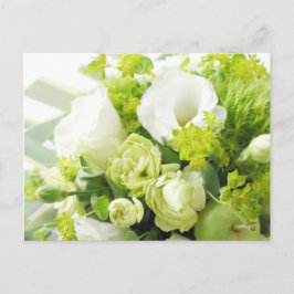 Bouquet från olika vita säsong-blommor vykort