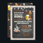 Bourbon Beer & BBQ-partiets inbjudningar<br><div class="desc">Bourbon-,  Beer- och BBQ-partiets inbjudningar med en sträng av ljus på faux old linen- och chalkboard-bakgrund. Det har hand plockade bourbon,  glas,  öl,  grill och utensil. Det här är en födelsedag,  men du kan ändra alla formuleringar så att de passar dina behov,  till exempel pension,  repetitionsmiddag,  backyard bbq.</div>