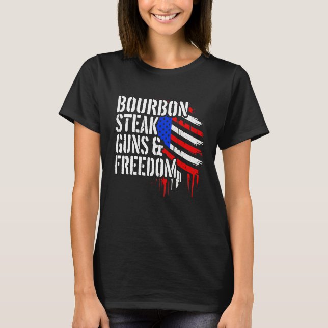 Bourbon Steak & Freedom USA Flag Funny Whiskey Lov T Shirt (Framsida)