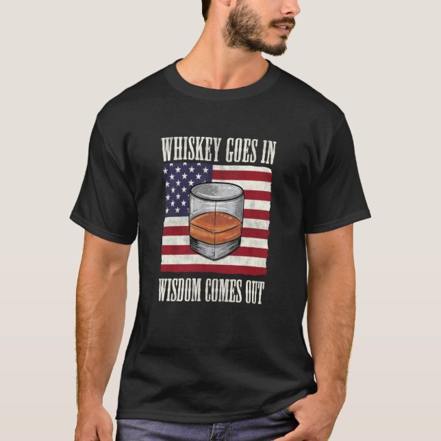Bourbon Whiskey är på väg ut 2 T Shirt (Framsida)