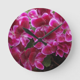 Bourgogne Geranium Rund Klocka