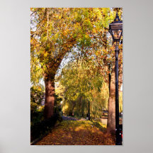 Bourton på Vatten Autumn Träd Cotswments UK