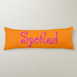 Boutique Rand - Body Pillow / Spoiled Kroppskudde<br><div class="desc">~ 100 % tillfredsställelse garanterad eller pengar tillbaka. ~ 100 % säker krypterad köpgaranti! ~ Större Kredit-kort och betalningsmottagare accepterade. ~ Beställningarna i Internationell accepterades. ~ HIGH QUALITY PRINTING. (Inga utskrifter av gummi) ~ Du rekommenderas att bespruta kudden med ScotchGuard för att skydda den. ~ Ju mer du beställer desto...</div>