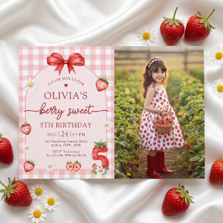 Bow Berry Söt Tjej 5-års Födelsedagsinbjudan Foto Inbjudningar