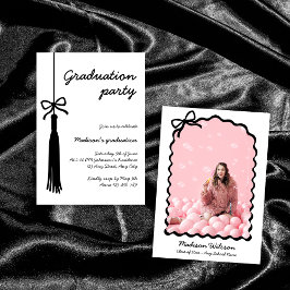 Bow Chic Black & White Grad Photo 2025 Studenten Inbjudningar