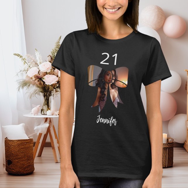Bow fotoålder Födelsedag T Shirt (Skapare uppladdad)