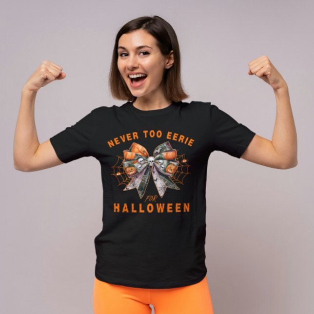 Bow Halloween har aldrig för Eerie Funny Party T Shirt (Skapare uppladdad)