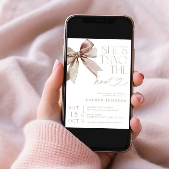 Bow, hon Gifter sig Elegantens Möhippa Inbjudningar (Skapare uppladdad)