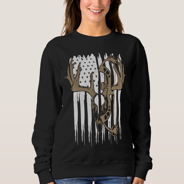 Bow Hunting Deer American Flag Archery Hunter Men  T Shirt (Framsida)